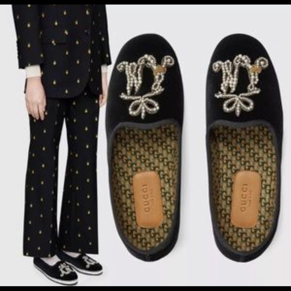 Authentic Gucci women velvet loafers appliqué Am